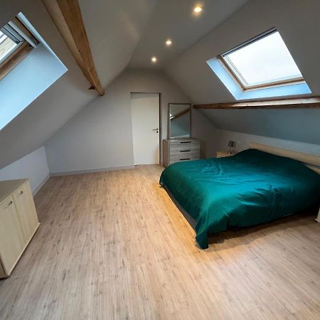 Ruim App. Met Grote Garage Lägenhet Ieper Exteriör bild